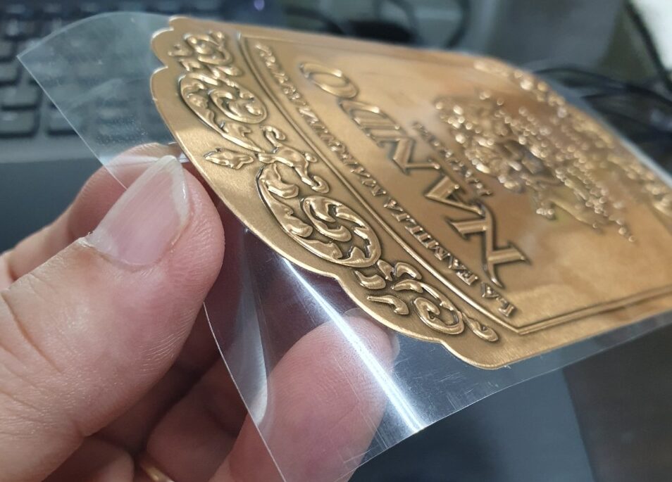 Nhãn mạ vàng rượu vang cao cấp