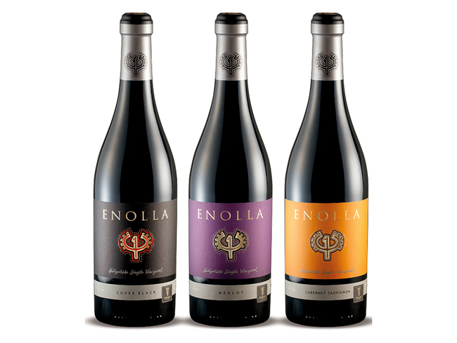 Nhãn rượu Enolla Wines